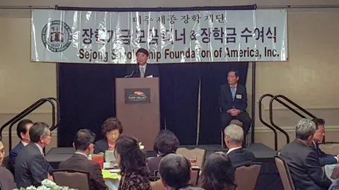 Award Ceremonies & Press — photo 5