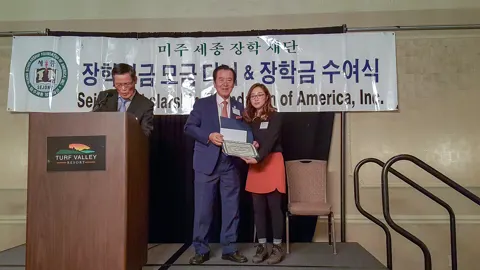 Award Ceremonies & Press — photo 18