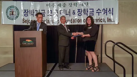 Award Ceremonies & Press — photo 31