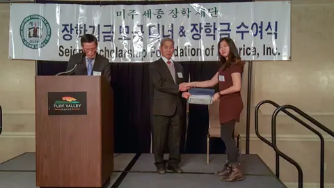 Award Ceremonies & Press — photo 37